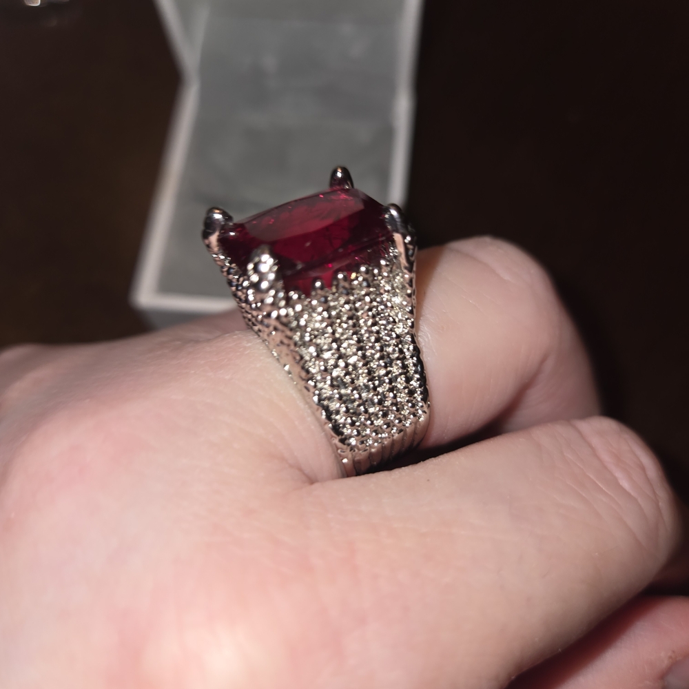 Elegant Silver and Red Gemstone Ring